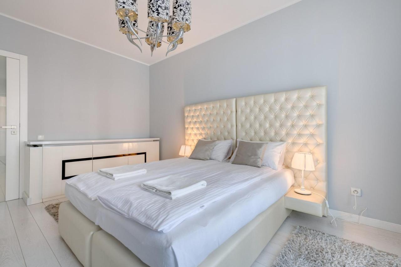 Waterlane Marina By Live & Travel Apartments Gdańsk Extérieur photo