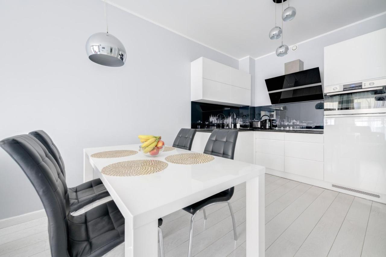 Waterlane Marina By Live & Travel Apartments Gdańsk Extérieur photo