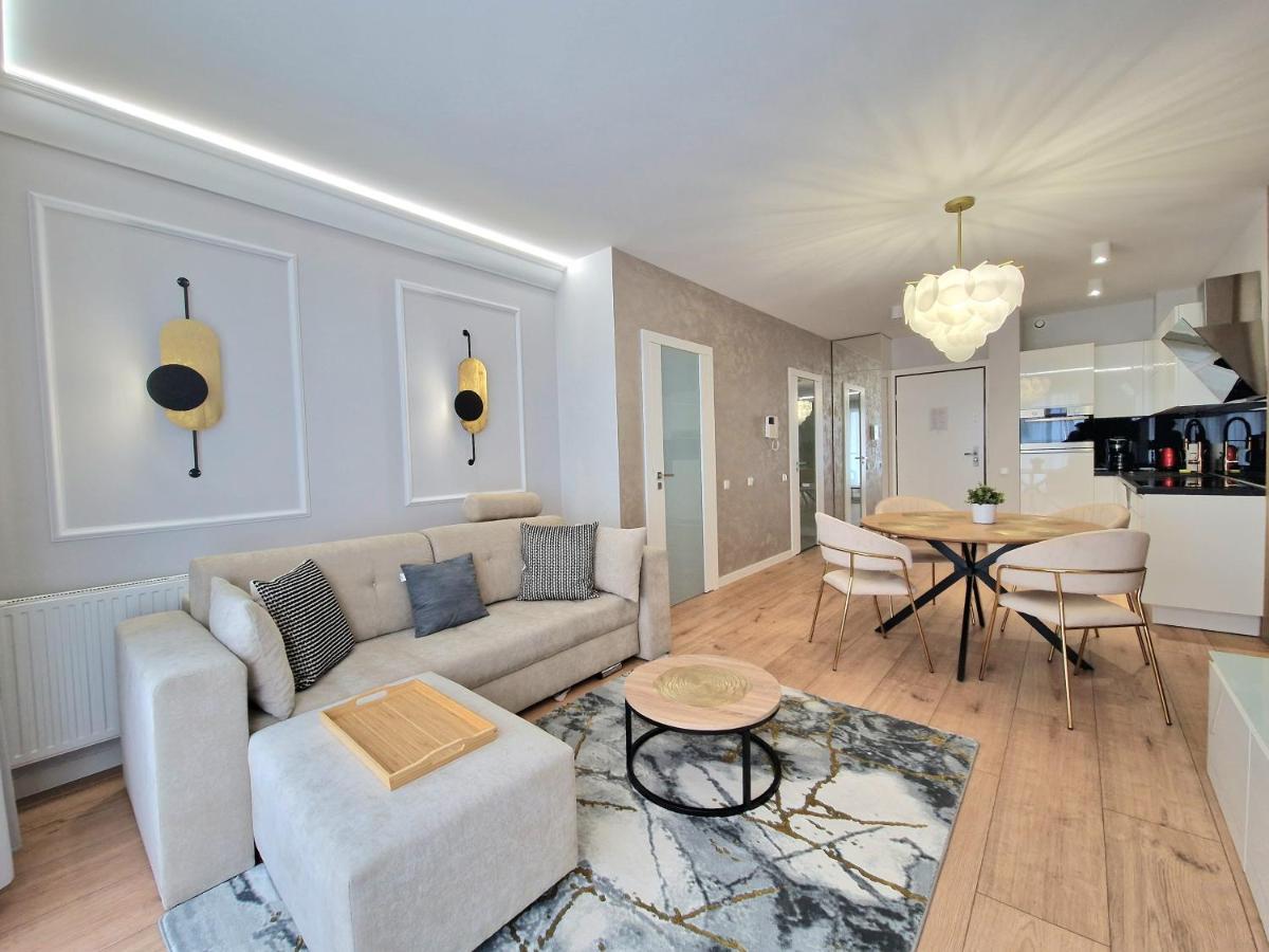 Waterlane Marina By Live & Travel Apartments Gdańsk Extérieur photo